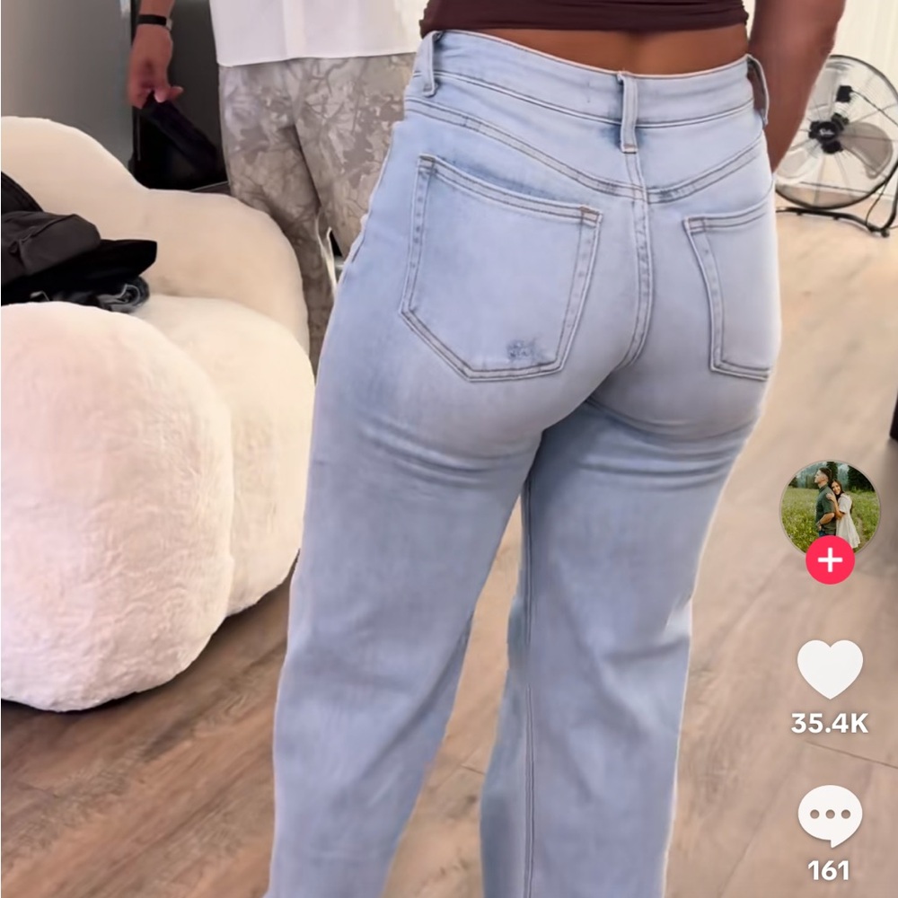 Viral BBL jeans